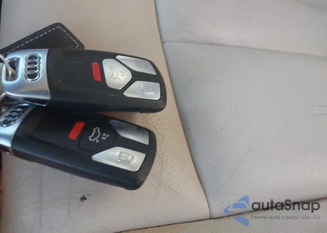 2019 Audi A4 Allroad 45 Premium z USA, uszkodzony, nr VIN WA18NAF48KA107194